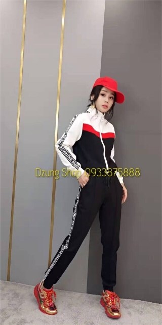 Kính Chanel đỏ thời trang 