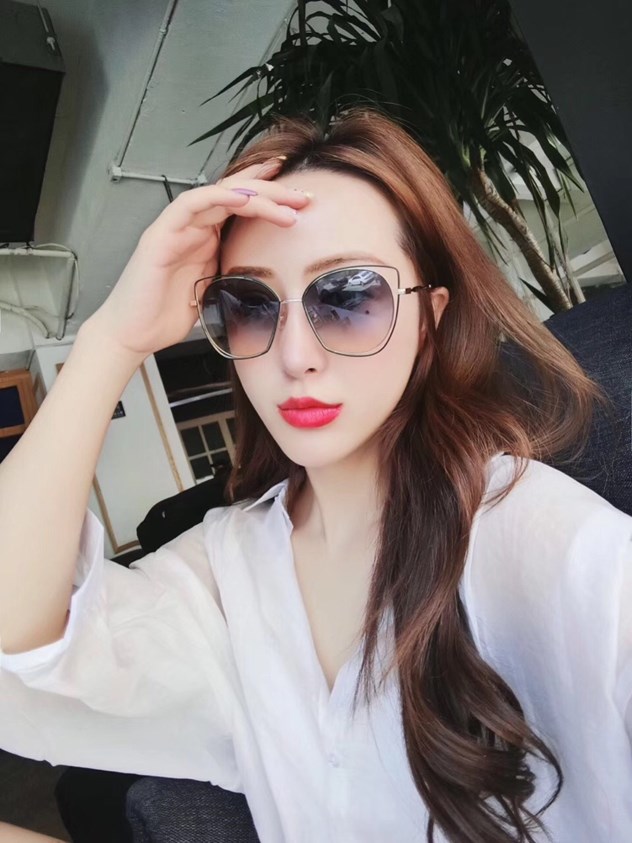 Kính mắt mèo thời trang siêu sang 